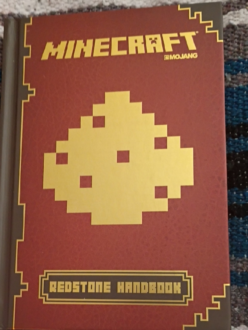Minecraft:The Complete Handbook Collection - Picture 6 of 9